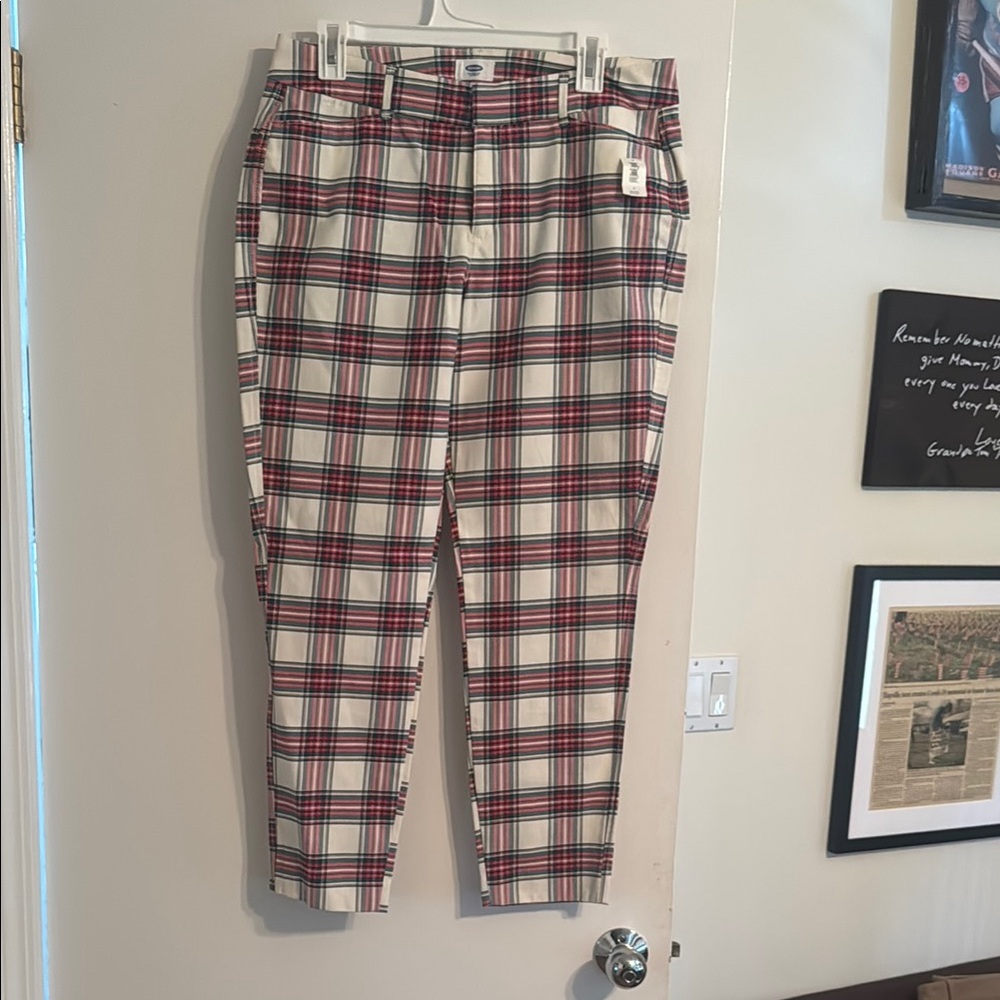 Old Navy Plaid Ankle Pants in Cream, Pink, Red & Black